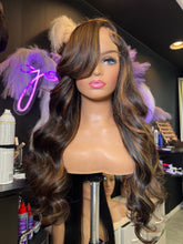 Load image into Gallery viewer, 5X5 Closure HD Wigs
